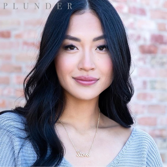 NEW Love Necklace 🩷 - Picture 4 of 10